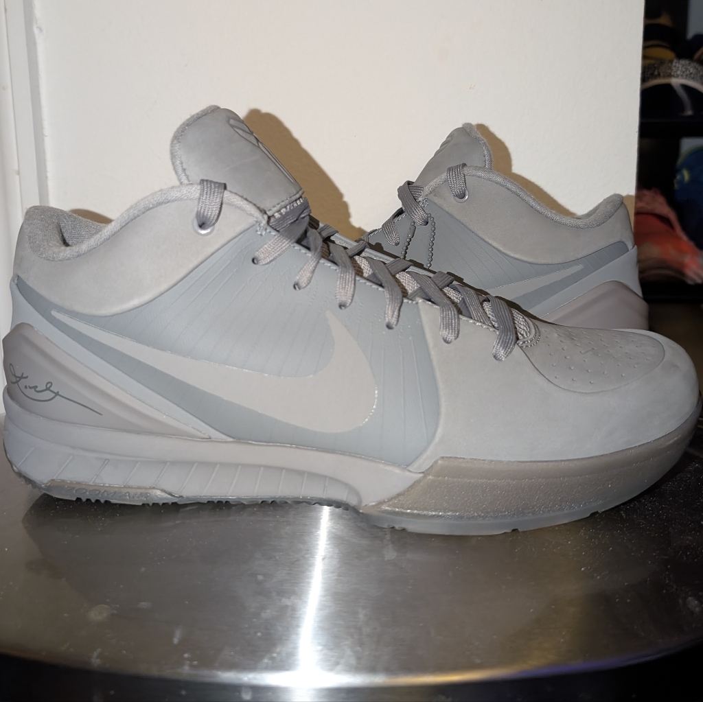 Nike Kobe 4 Fade To Black